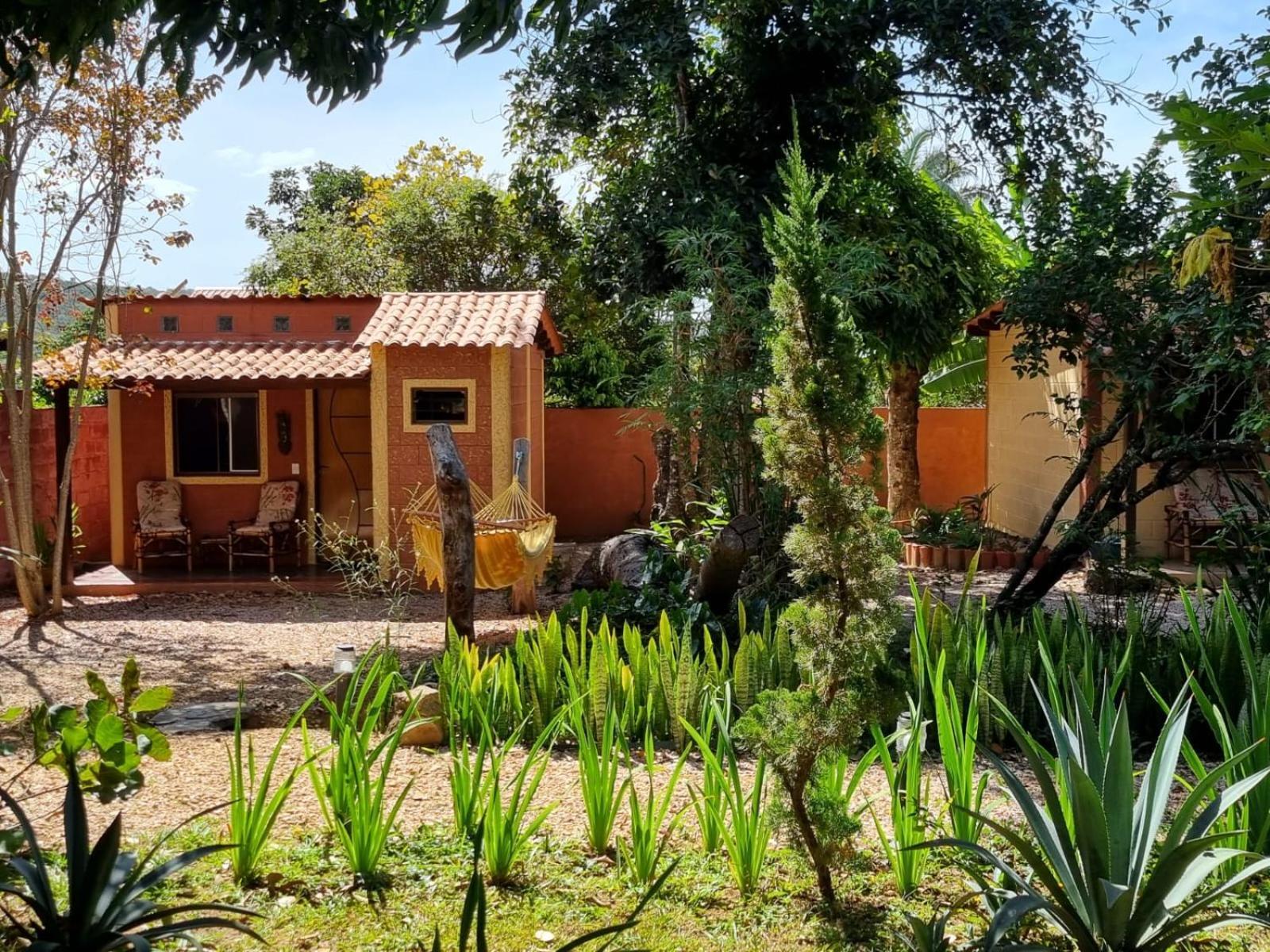 Free Soul House - Localizacao Ideal No Centrinho Алту-Параїзу-ді-Гояс Екстер'єр фото